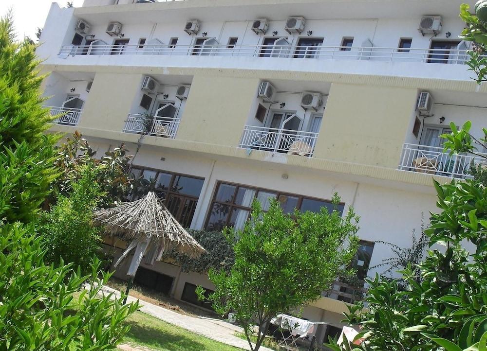 Armonia Hotel Stalida Exterior photo